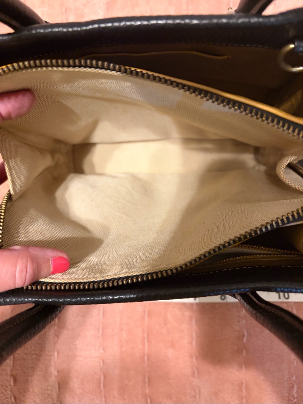 Coach Cashin Carryall - Picture 11 of 15